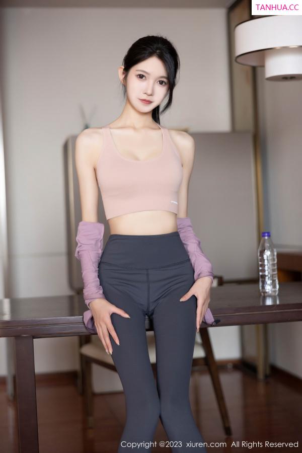 程程程  [XiuRen]高清写真图 2023.09.25 No.7438 程程程- 运动美腿第23张图片